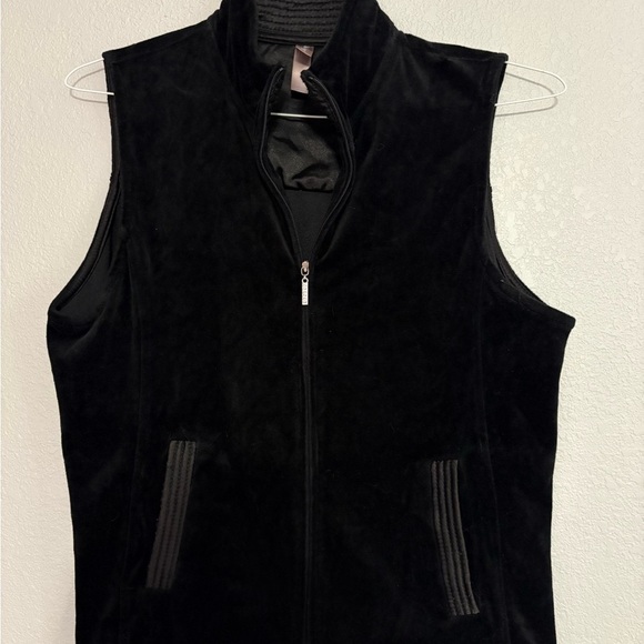 White Stag Jackets & Blazers - White Stag Sleek Black Vest